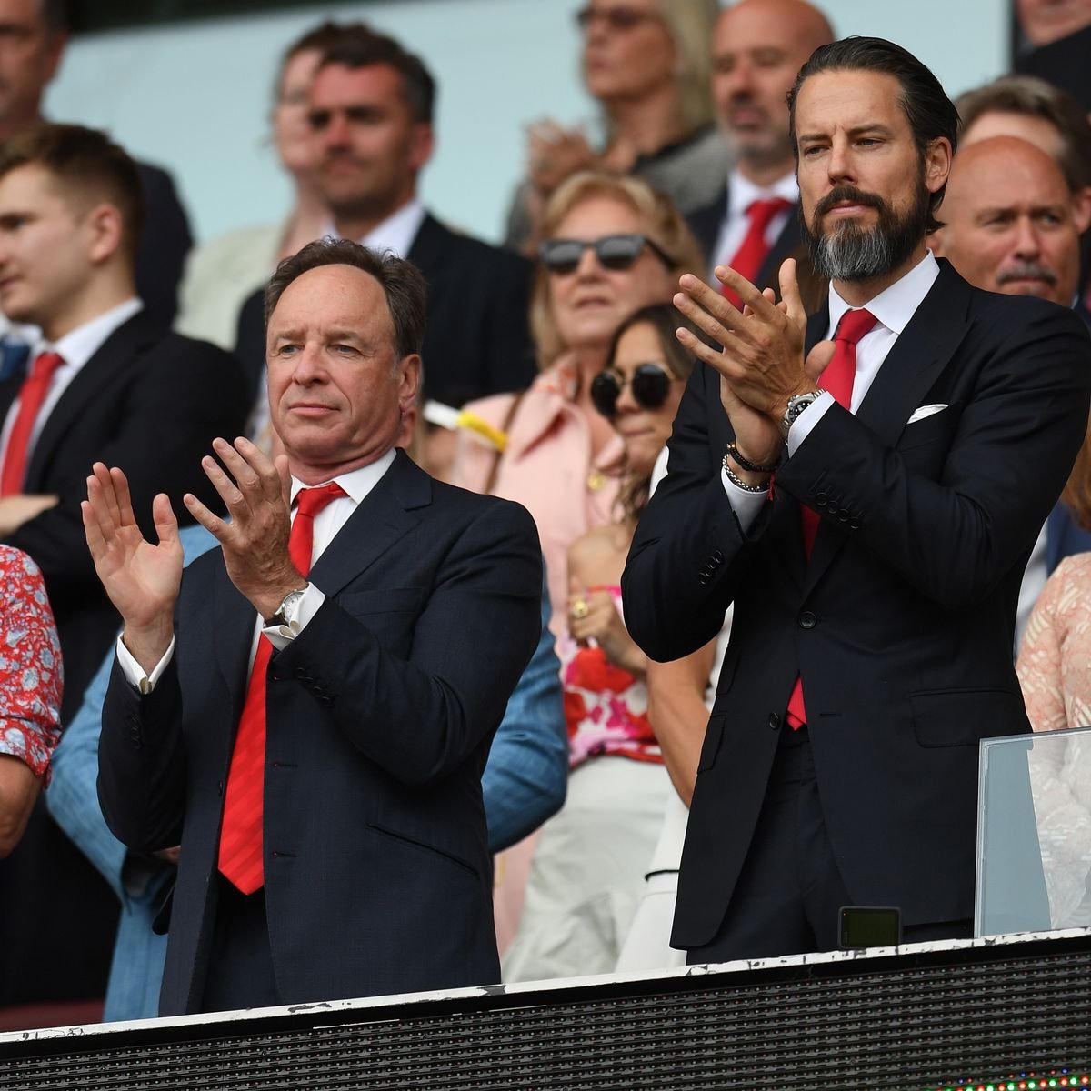 1_Tim-Lewis-and-Arsenal
