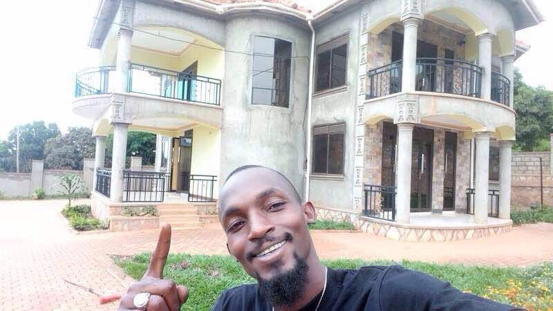 Moze-Radio-Mansion-in-Entebbe