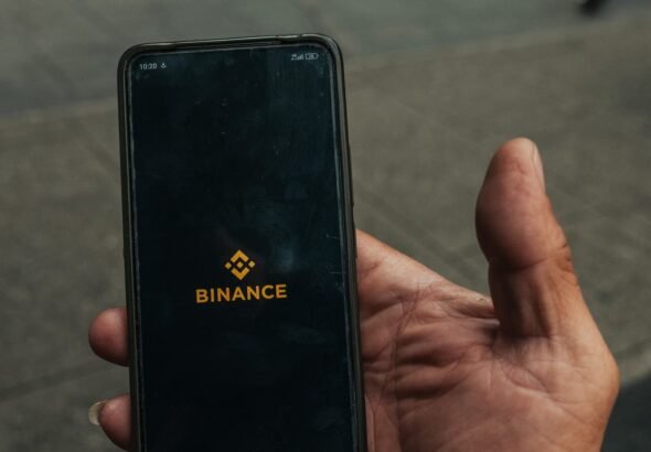 BINANCE-sub-jgql-mobileMasterAt3x (1)