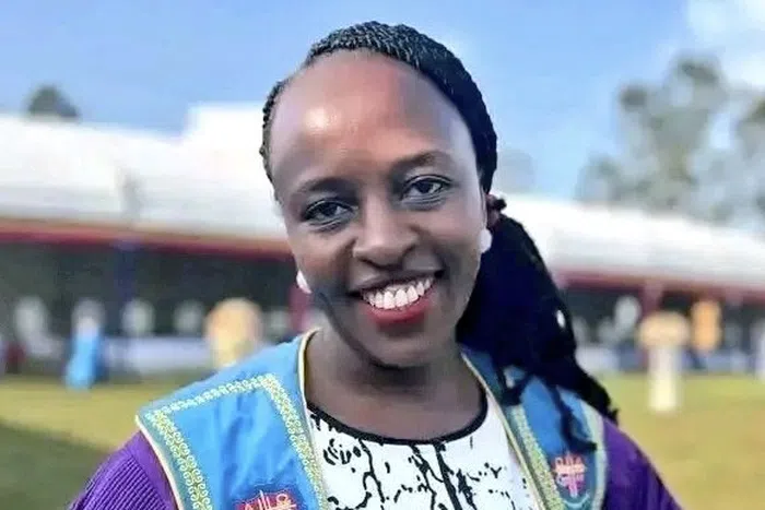 e7df04ab-cfbe-4e41-bdfe-3c0d5b0046db