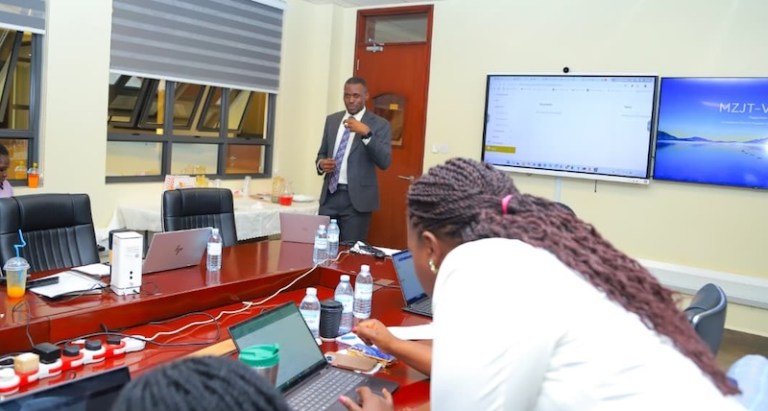 Magistrates-during-training