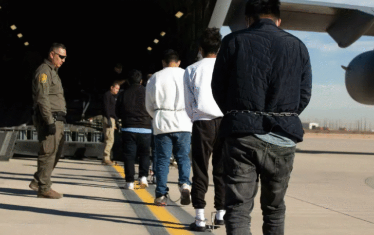 Deported-Migrants-872x547